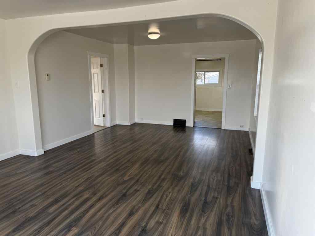 MLS® A2244418 - 220 Railway Avenue E   in NONE Maidstone, Residential