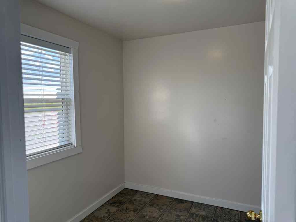MLS® A2244418 - 220 Railway Avenue E   in NONE Maidstone, Residential