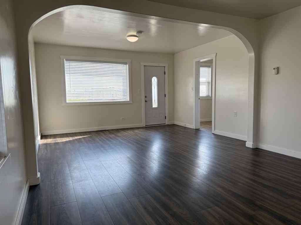 MLS® A2244418 - 220 Railway Avenue E   in NONE Maidstone, Residential