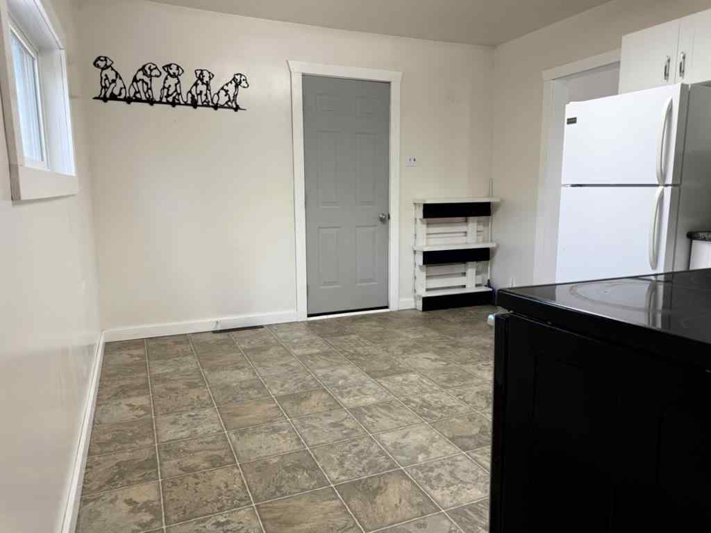 MLS® A2244418 - 220 Railway Avenue E   in NONE Maidstone, Residential