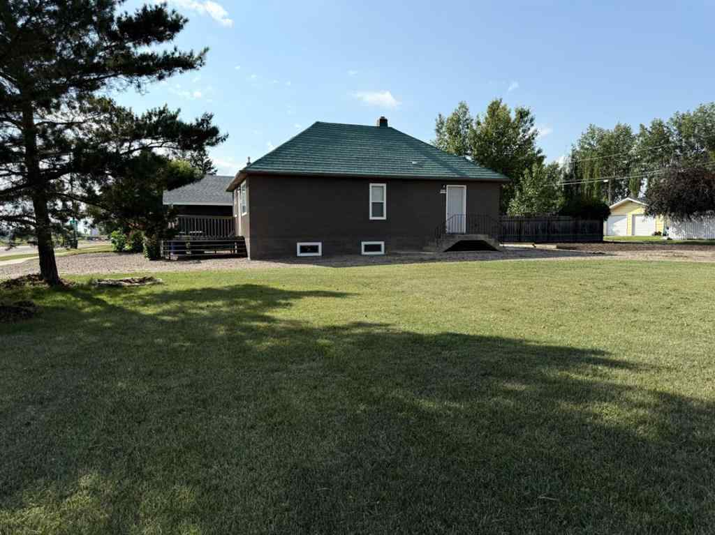 MLS® A2244418 - 220 Railway Avenue E   in NONE Maidstone, Residential
