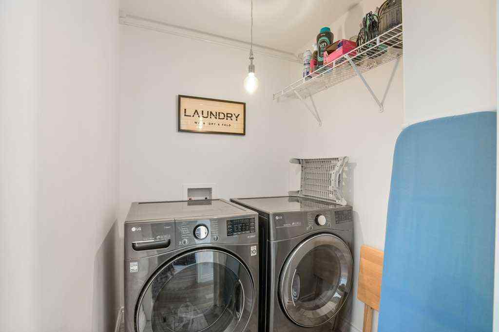 MLS® A2244422 - 3 Lyle Close  in Lakeway Landing Sylvan Lake, Residential