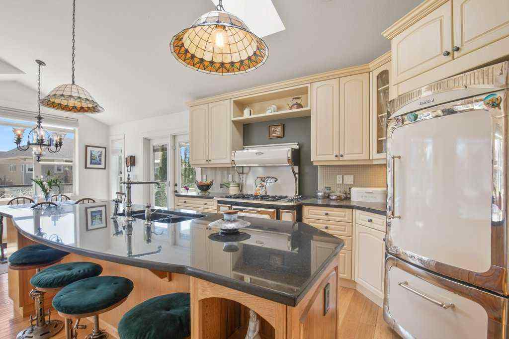 MLS® A2244422 - 3 Lyle Close  in Lakeway Landing Sylvan Lake, Residential