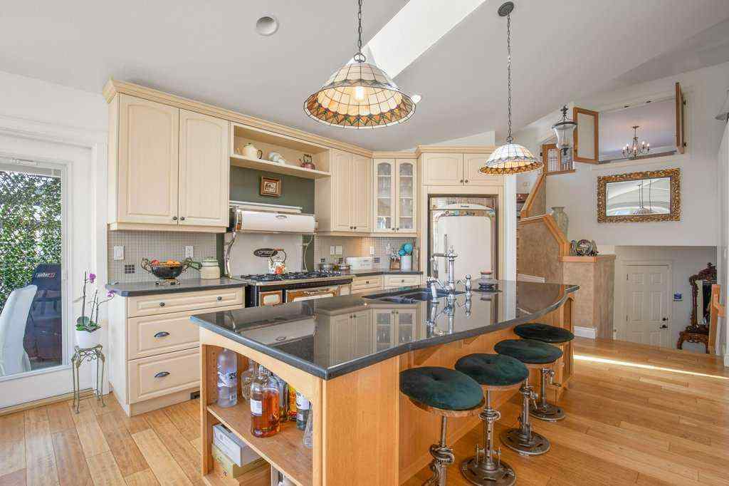 MLS® A2244422 - 3 Lyle Close  in Lakeway Landing Sylvan Lake, Residential