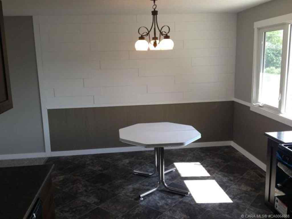 MLS® A2244439 - 18 Robinson Place  in Bashaw Bashaw, Residential