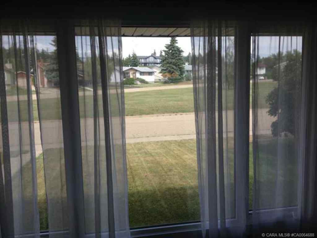 MLS® A2244439 - 18 Robinson Place  in Bashaw Bashaw, Residential