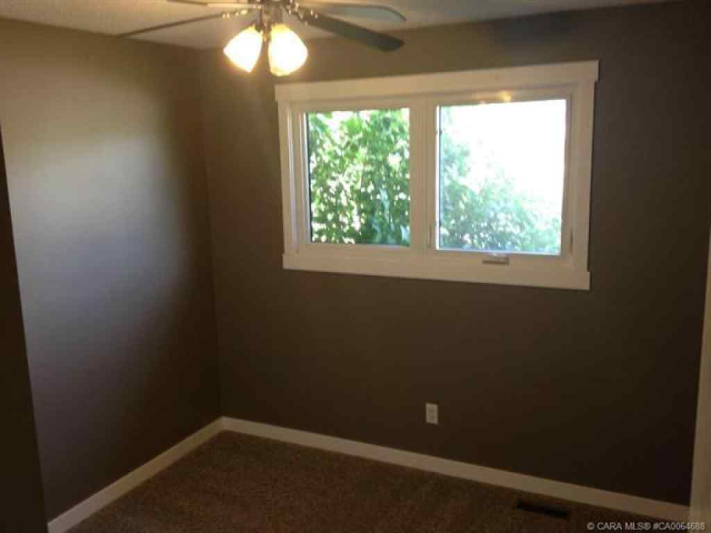 MLS® A2244439 - 18 Robinson Place  in Bashaw Bashaw, Residential