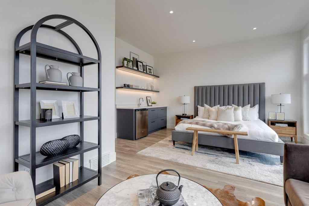 MLS® A2244442 - 2036 30 Avenue SW in South Calgary Calgary, Residential