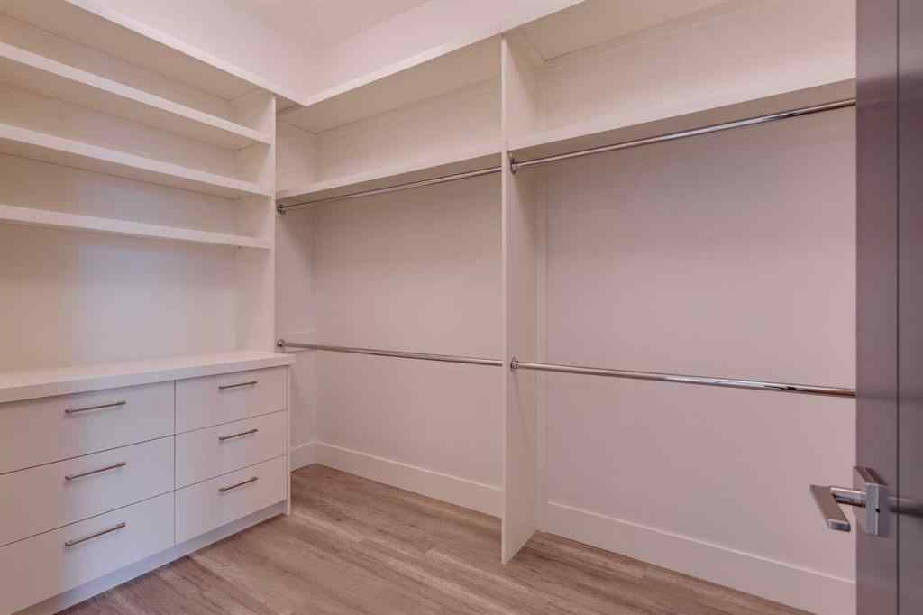 MLS® A2244442 - 2036 30 Avenue SW in South Calgary Calgary, Residential