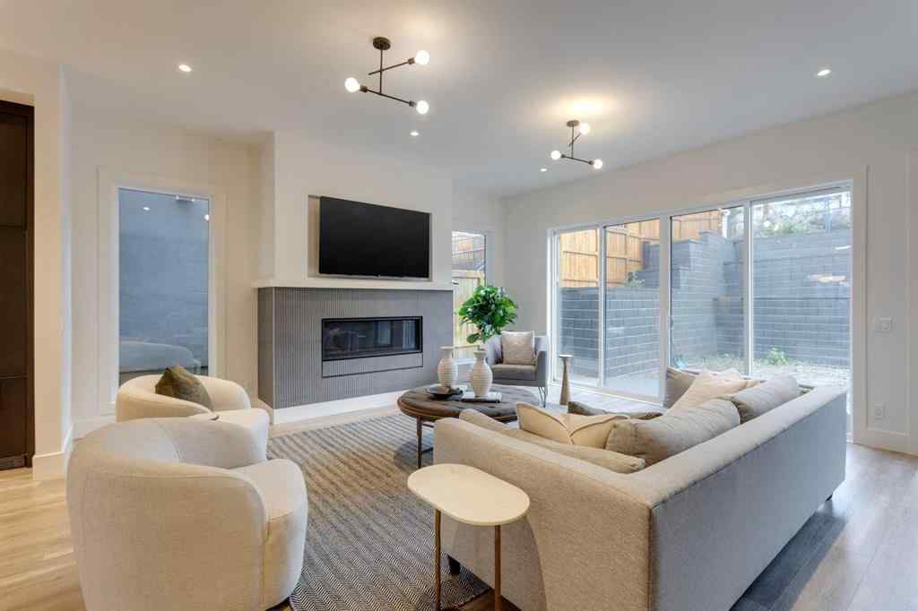MLS® A2244442 - 2036 30 Avenue SW in South Calgary Calgary, Residential