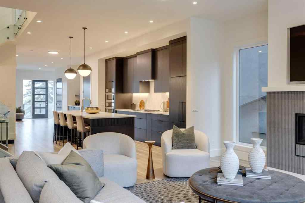 MLS® A2244442 - 2036 30 Avenue SW in South Calgary Calgary, Residential