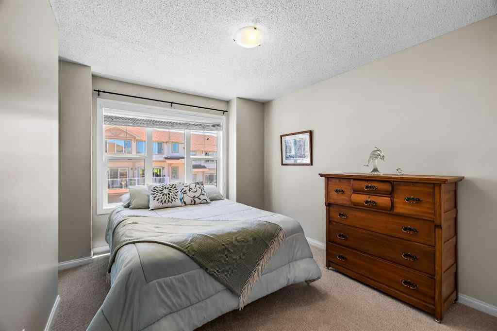 MLS® A2244470 - 287 Sunset Point  in Sunset Ridge Cochrane, Residential