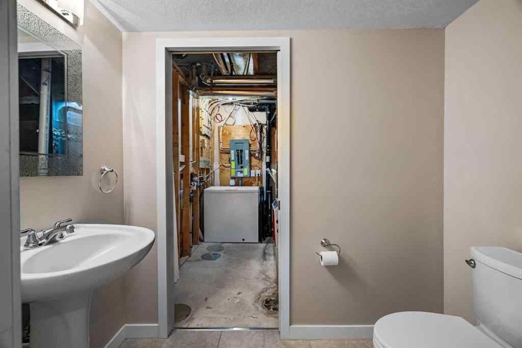 MLS® A2244470 - 287 Sunset Point  in Sunset Ridge Cochrane, Residential