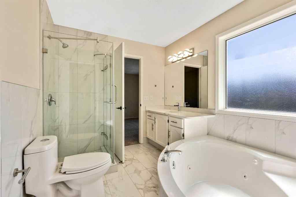 MLS® A2244473 - 62 Somerset Close SW in Somerset Calgary, Residential