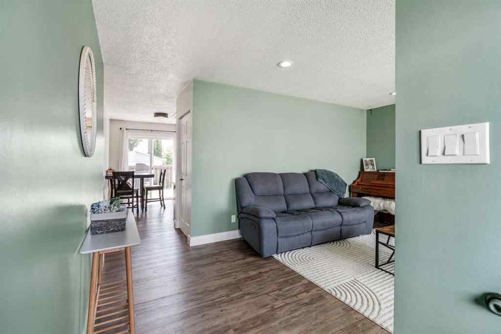 MLS® A2244480 - 4806 60 Ave   in NONE Taber, Residential