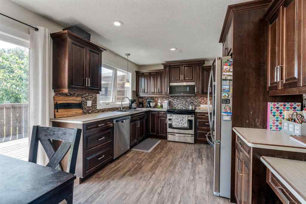 MLS® A2244480 - 4806 60 Ave   in NONE Taber, Residential