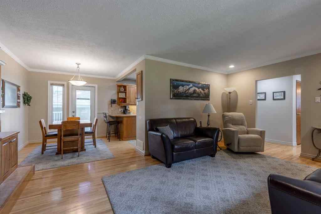 MLS® A2244482 - 1130 24 Street S in Victoria Park Lethbridge, Residential