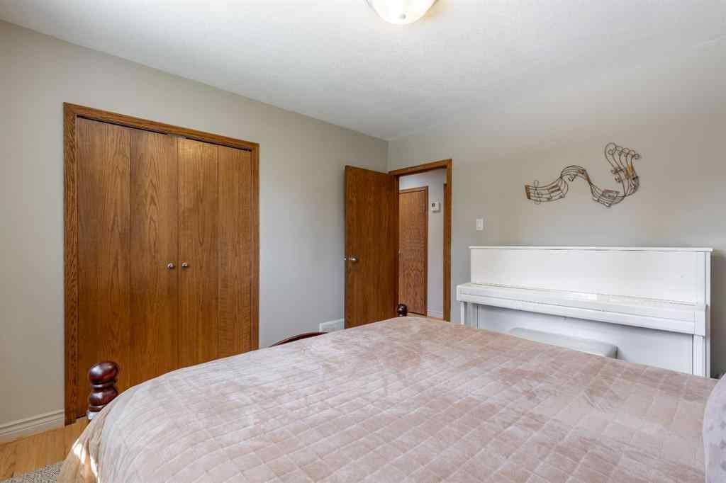 MLS® A2244482 - 1130 24 Street S in Victoria Park Lethbridge, Residential
