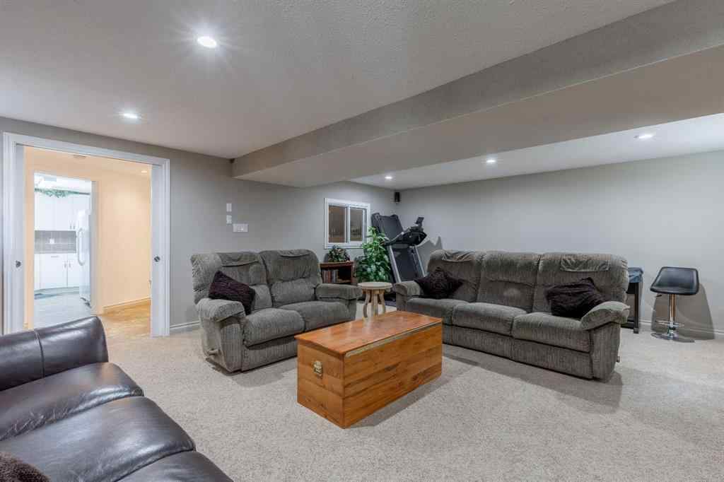 MLS® A2244482 - 1130 24 Street S in Victoria Park Lethbridge, Residential