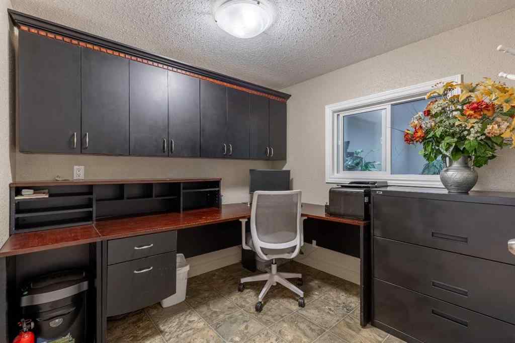 MLS® A2244482 - 1130 24 Street S in Victoria Park Lethbridge, Residential