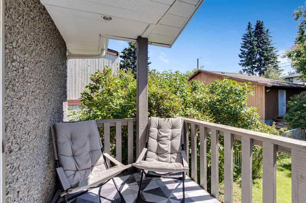 MLS® A2244490 - 3007 12 Avenue SW in Shaganappi Calgary, Residential