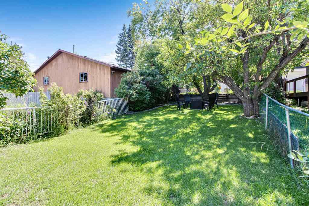 MLS® A2244490 - 3007 12 Avenue SW in Shaganappi Calgary, Residential