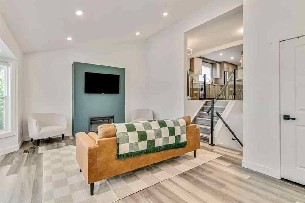 MLS® A2244490 - 3007 12 Avenue SW in Shaganappi Calgary, Residential