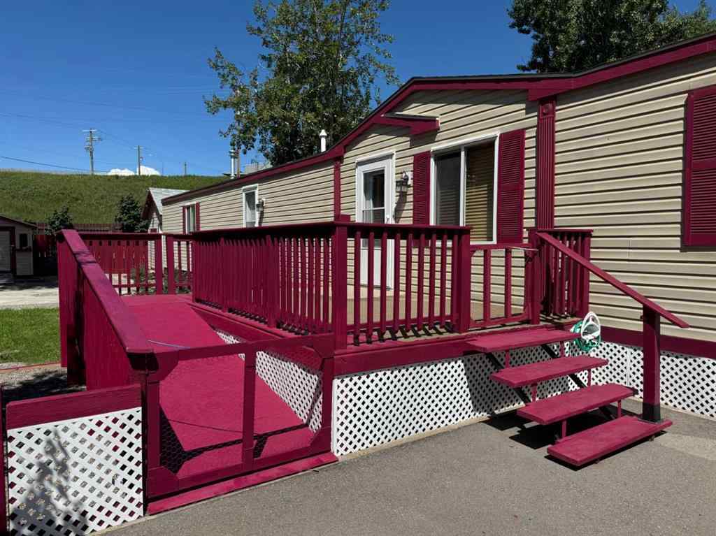 MLS® A2244493 - Unit #6 1229 Waterton Avenue  in NONE Pincher Creek, Mobile