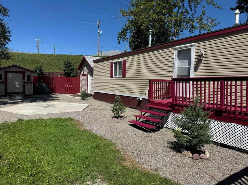 MLS® A2244493 - Unit #6 1229 Waterton Avenue  in NONE Pincher Creek, Mobile