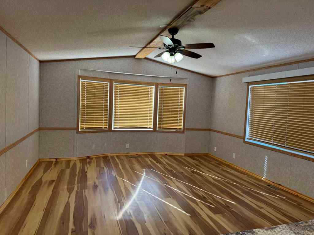 MLS® A2244493 - Unit #6 1229 Waterton Avenue  in NONE Pincher Creek, Mobile