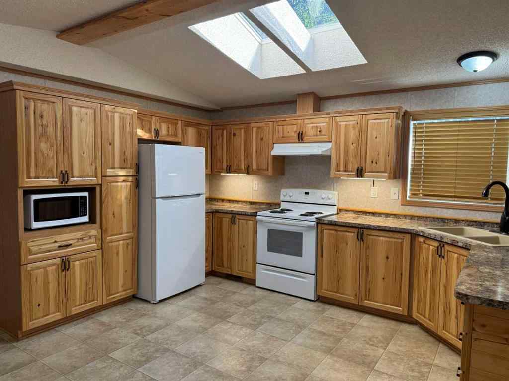 MLS® A2244493 - Unit #6 1229 Waterton Avenue  in NONE Pincher Creek, Mobile