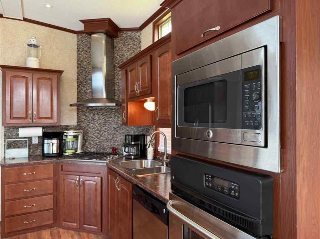 MLS® A2244518 - 1123 Oak Avenue  in NONE Lac Des Iles, Residential