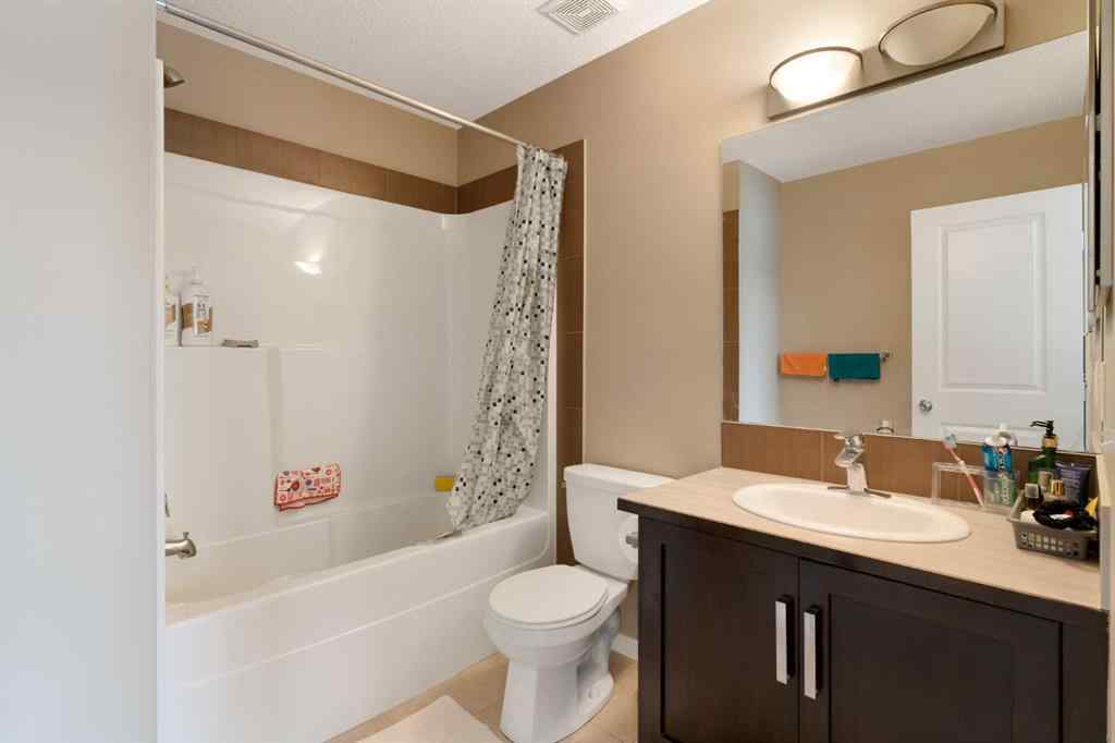 MLS® A2244520 - 172 New Brighton Point SE in New Brighton Calgary, Residential