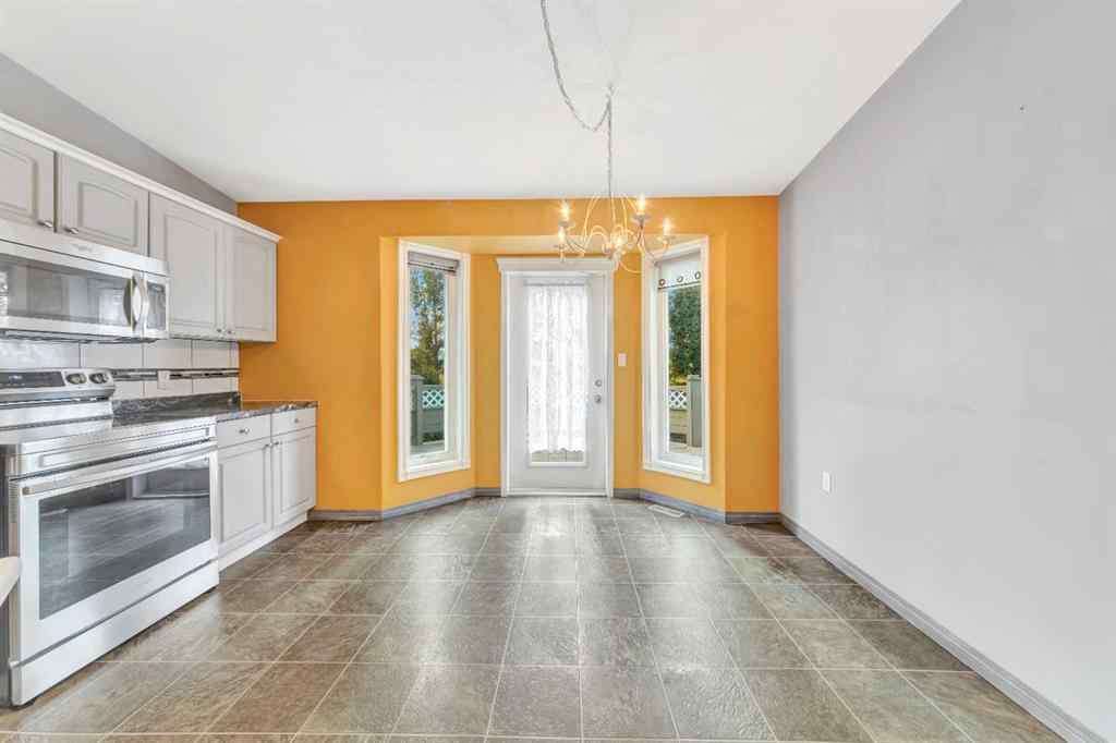 MLS® A2244522 - 4028 60 Avenue  in Southridge Lloydminster, Residential