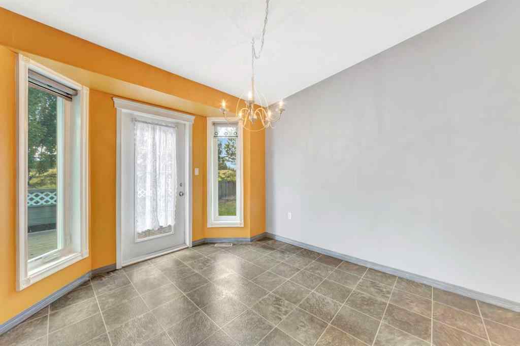 MLS® A2244522 - 4028 60 Avenue  in Southridge Lloydminster, Residential