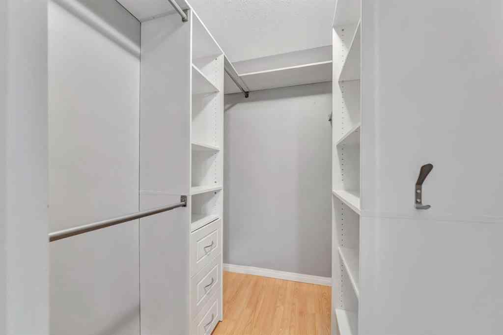 MLS® A2244522 - 4028 60 Avenue  in Southridge Lloydminster, Residential