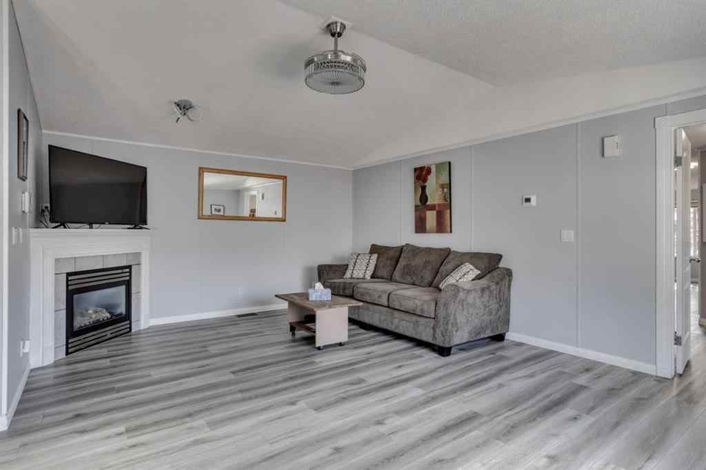 MLS® A2244525 - 125 Mckinlay Crescent  in Timberlea Fort McMurray, Residential