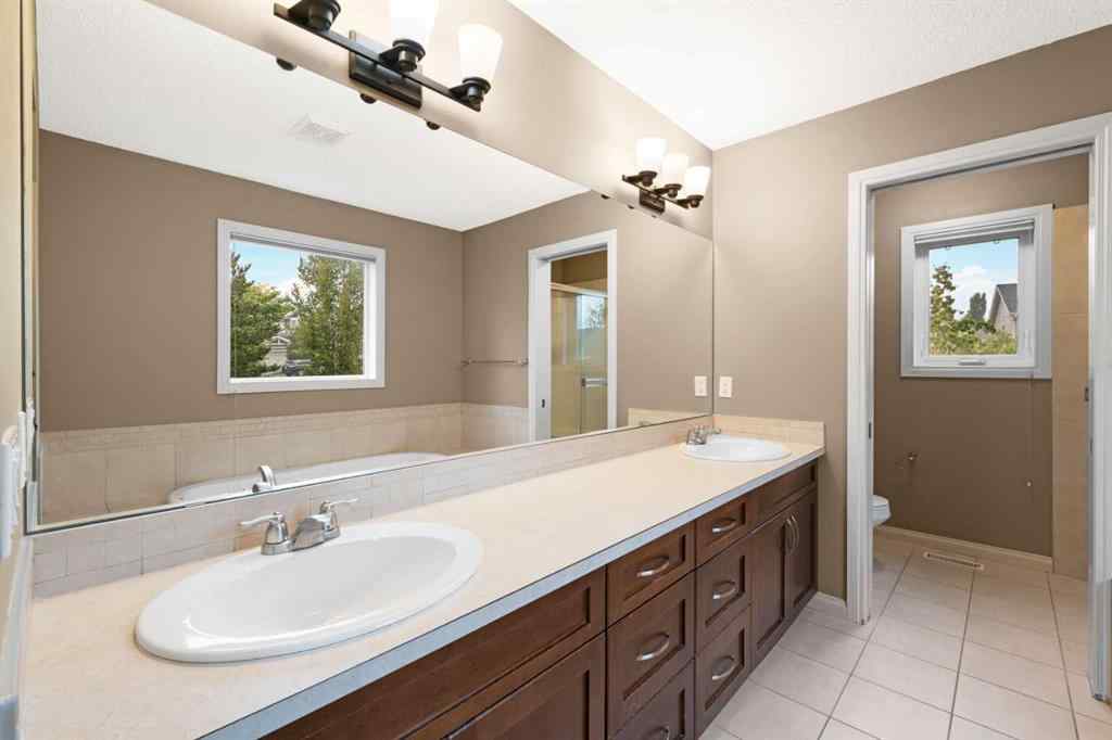 MLS® A2244540 - 18 Aspen Hills Manor SW in Aspen Woods Calgary, Residential