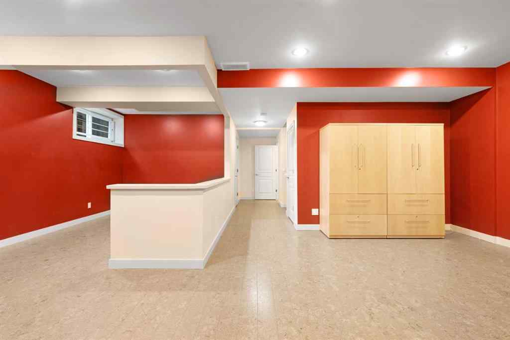 MLS® A2244540 - 18 Aspen Hills Manor SW in Aspen Woods Calgary, Residential