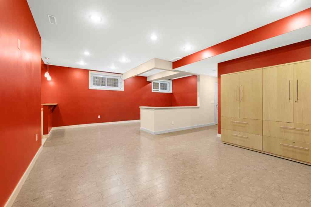 MLS® A2244540 - 18 Aspen Hills Manor SW in Aspen Woods Calgary, Residential
