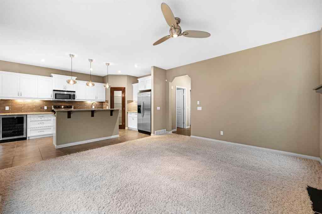 MLS® A2244540 - 18 Aspen Hills Manor SW in Aspen Woods Calgary, Residential