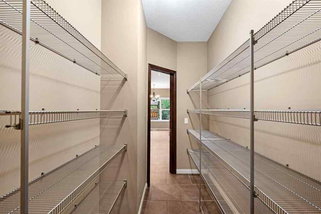MLS® A2244540 - 18 Aspen Hills Manor SW in Aspen Woods Calgary, Residential
