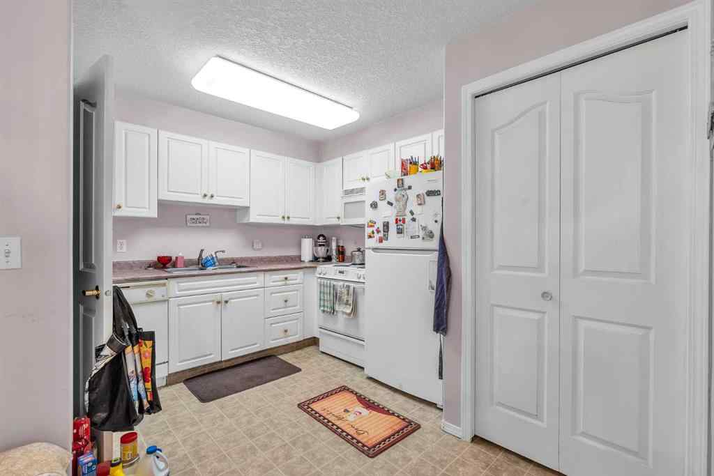 MLS® A2244542 - Unit #3340 6818 Pinecliff Grove NE in Pineridge Calgary, Residential