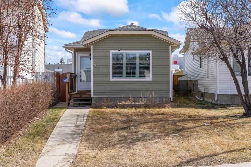 MLS® A2244546 - 31 Martinridge Place NE in Martindale Calgary, Residential