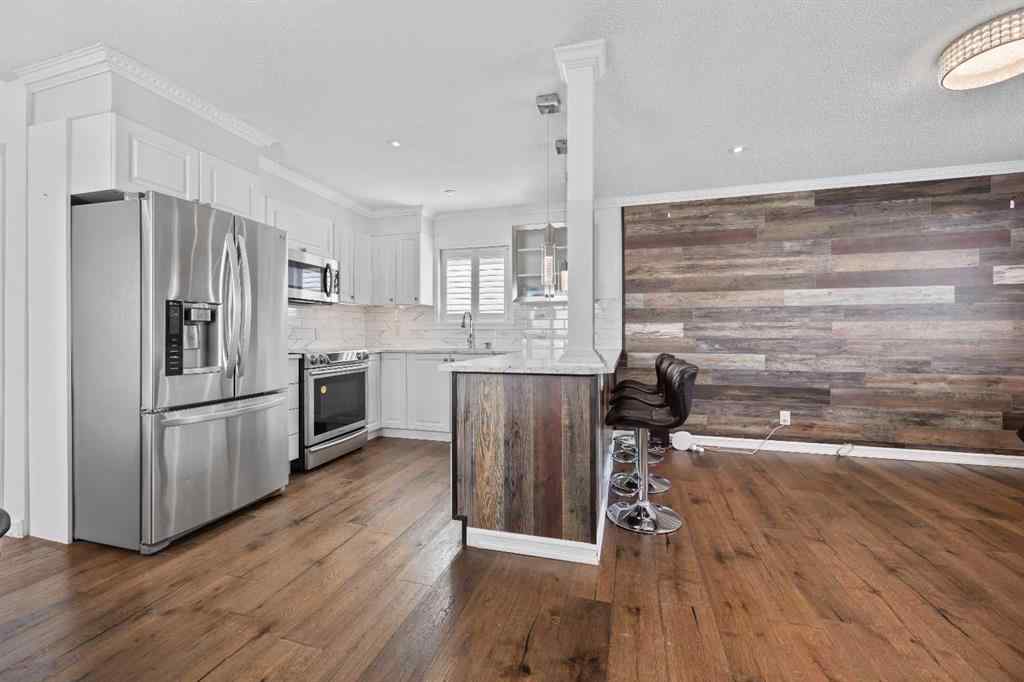 MLS® A2244546 - 31 Martinridge Place NE in Martindale Calgary, Residential