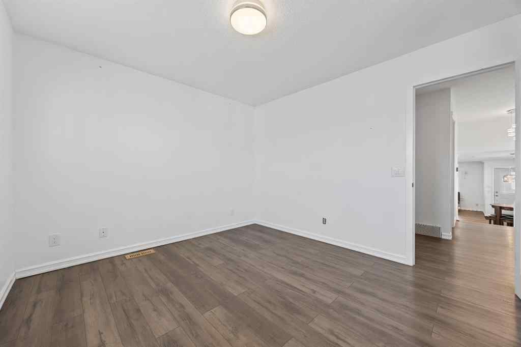 MLS® A2244546 - 31 Martinridge Place NE in Martindale Calgary, Residential