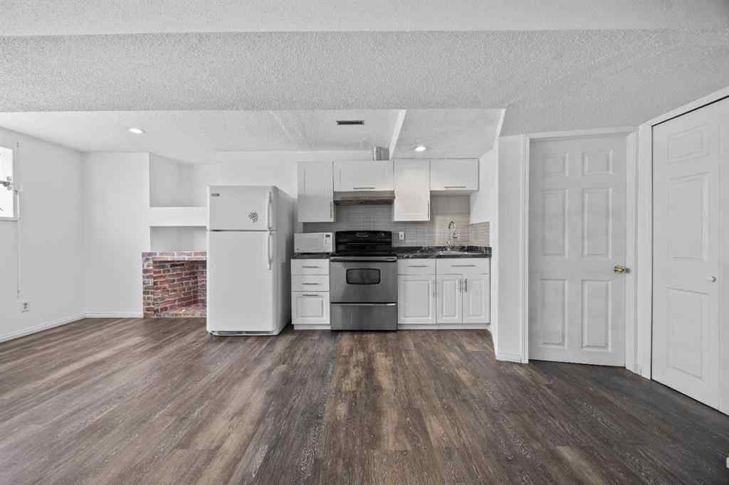 MLS® A2244546 - 31 Martinridge Place NE in Martindale Calgary, Residential