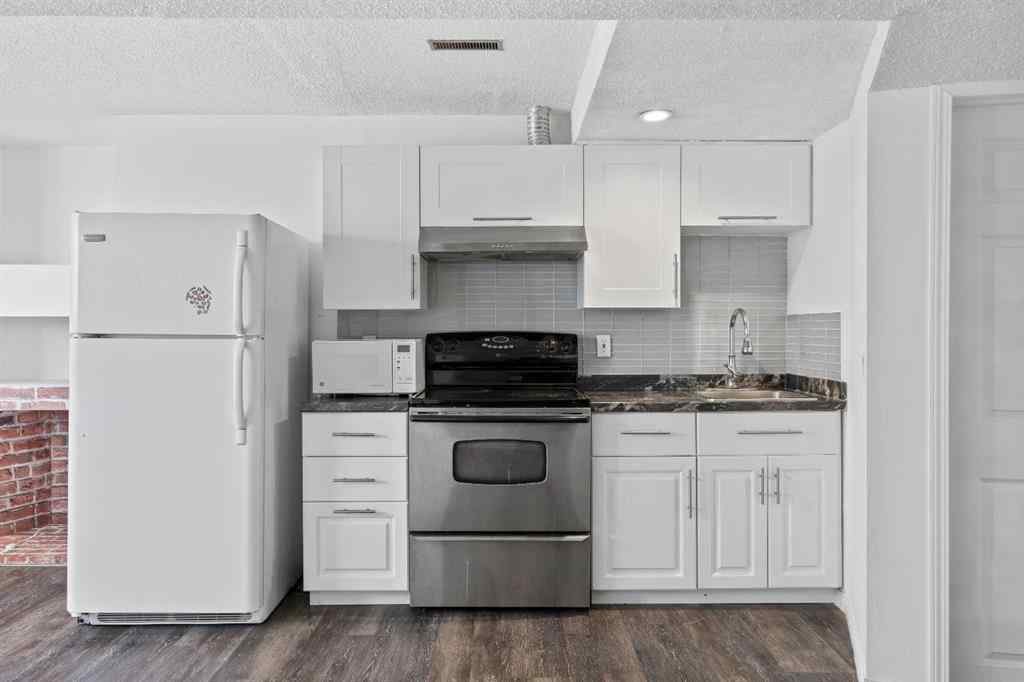 MLS® A2244546 - 31 Martinridge Place NE in Martindale Calgary, Residential