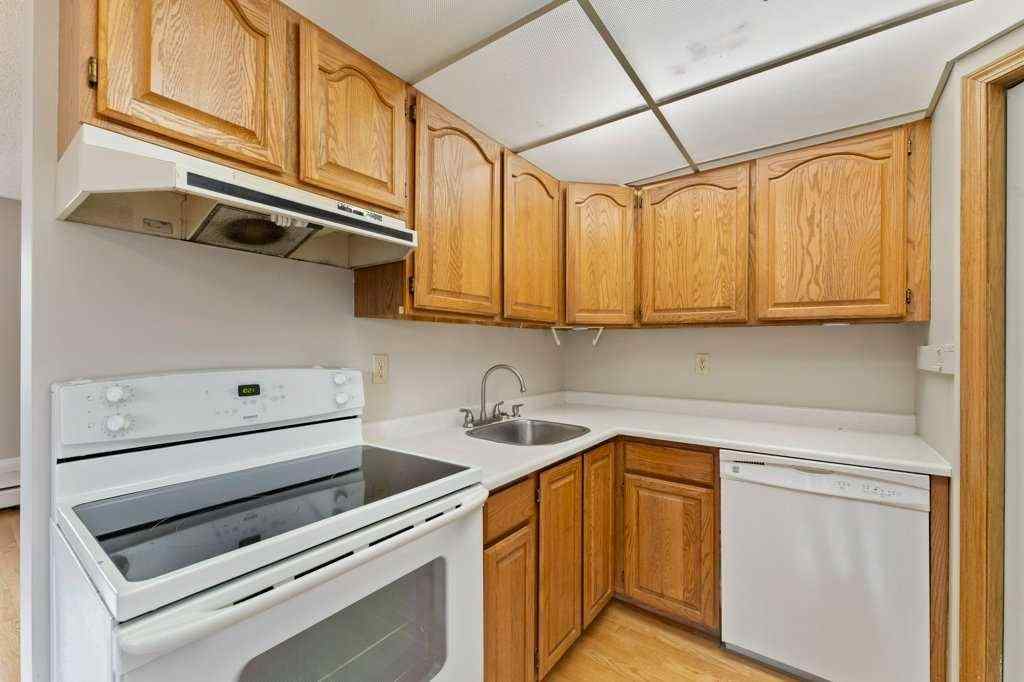 MLS® A2244557 - Unit #141 3809 45 Street SW in Glenbrook Calgary, Residential