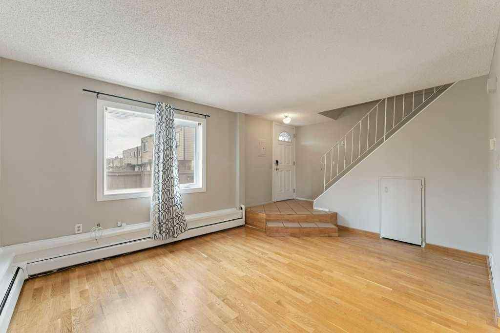 MLS® A2244557 - Unit #141 3809 45 Street SW in Glenbrook Calgary, Residential
